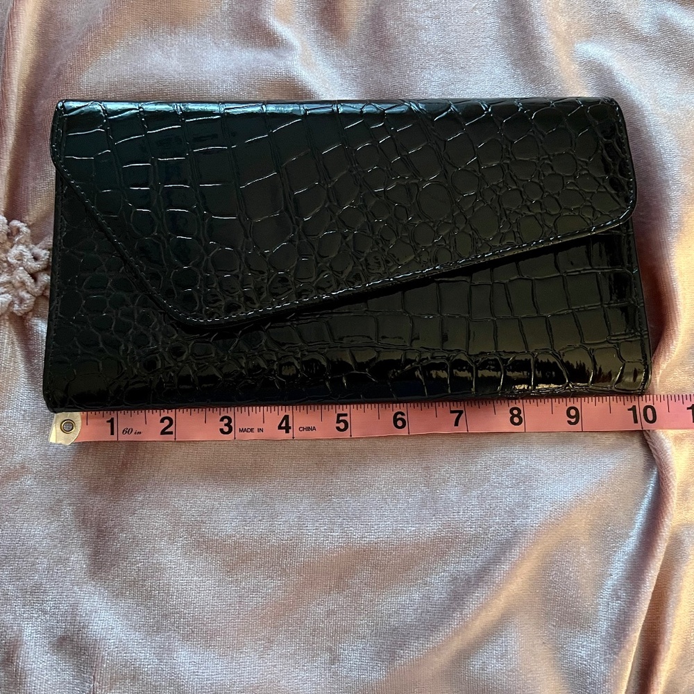 Faux Alligator Black Clutch - Picture 3 of 6